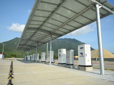 中國南方電網(wǎng)首座電動公交充電站、廣西南寧竹溪立交電動汽車充電站